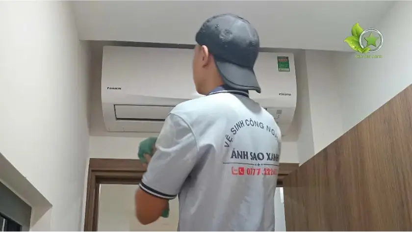 Lau nội thất bên trong phường Bình Đông